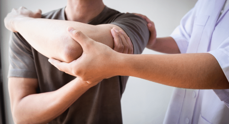 Shoulder Impingement vs. Rotator Cuff Tear: How to Tell the Difference